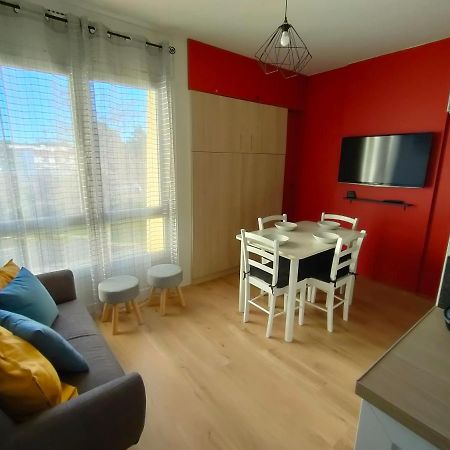 Bel Appartement Au Bord De L'Ocean サン・ジャン·ド・モン エクステリア 写真